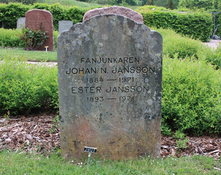 Grave number: Ö 29   182, 183