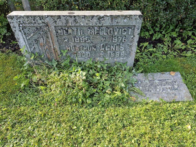 Grave number: AK D  5498-5499