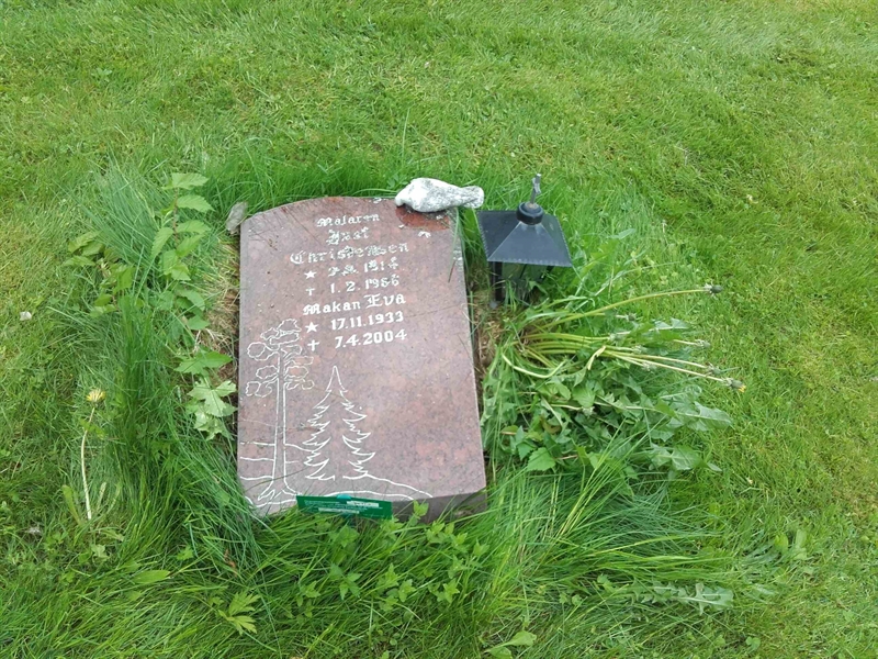 Grave number: KA 11     5