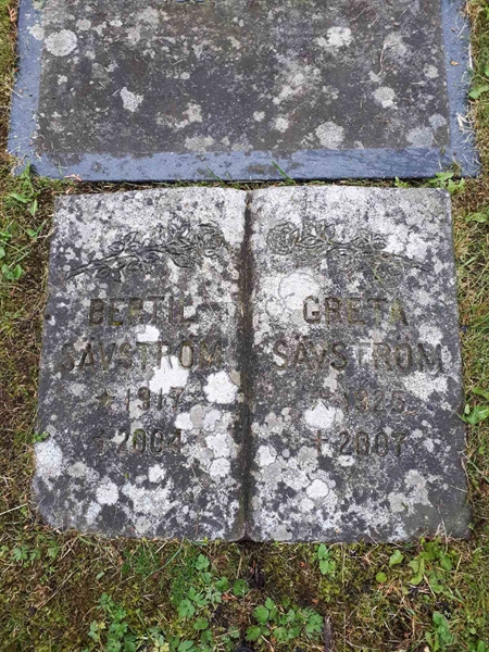 Grave number: NK F G   130