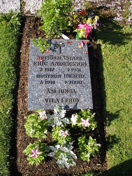 Grave number: VK RU    44