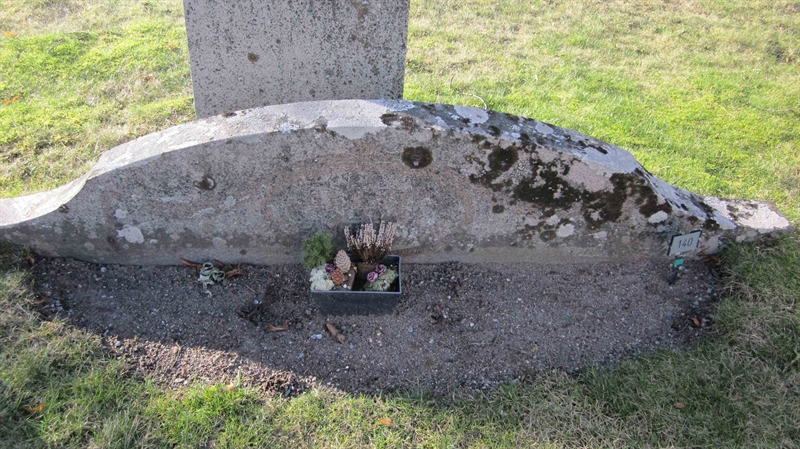 Grave number: KG C   140, 141