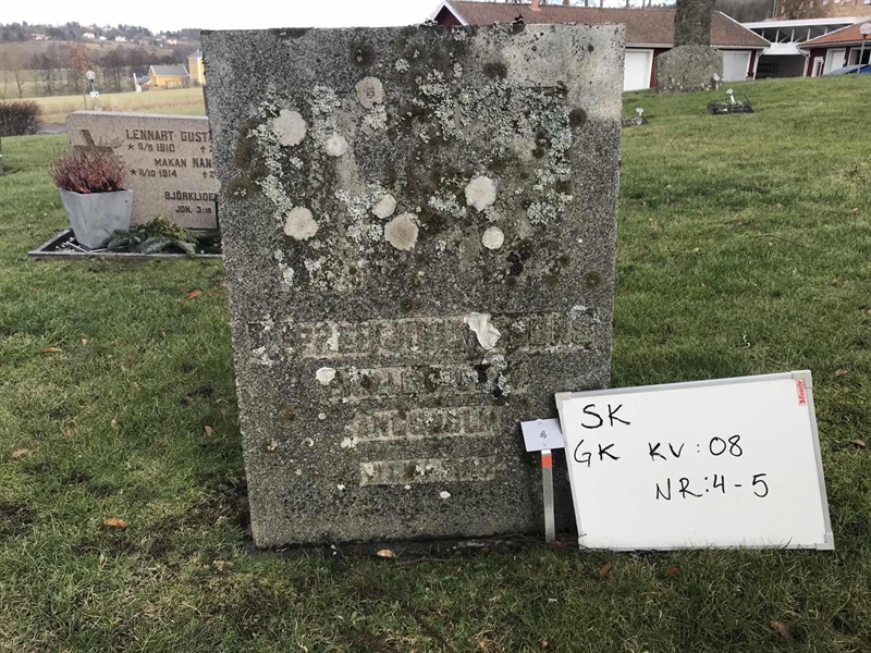 Grave number: S GK 08     4, 5