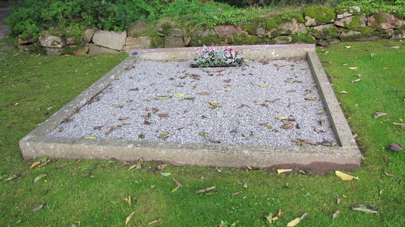 Grave number: HG HÄGER   115, 116