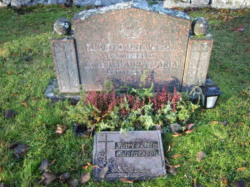 Grave number: KV C   15a-c