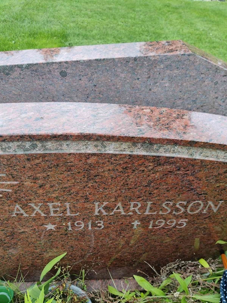 Grave number: VK K   389, 390