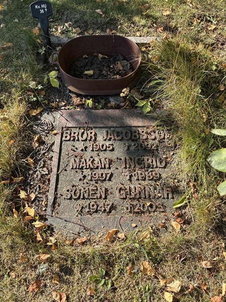 Grave number: 22 HU    36