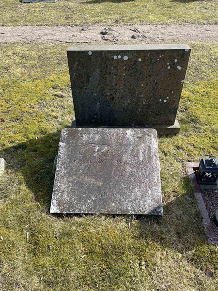 Grave number: VV B    15D