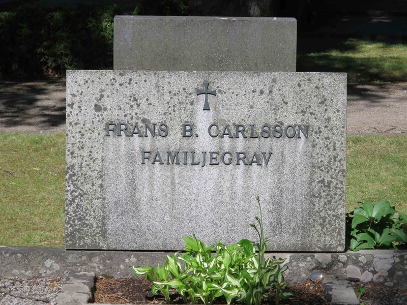 Grave number: HÖB 14    17