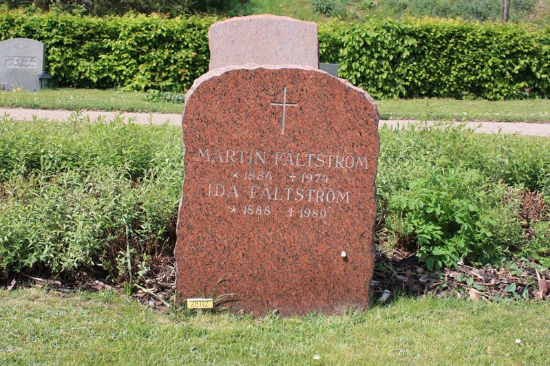 Grave number: Ö 28   181, 182