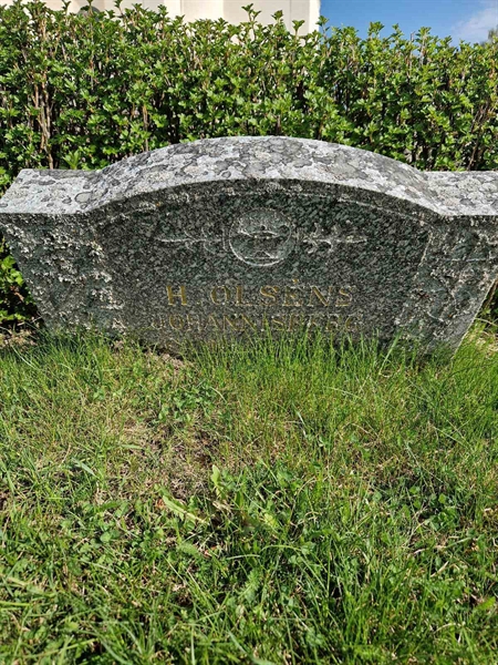 Grave number: 501 03 351-353