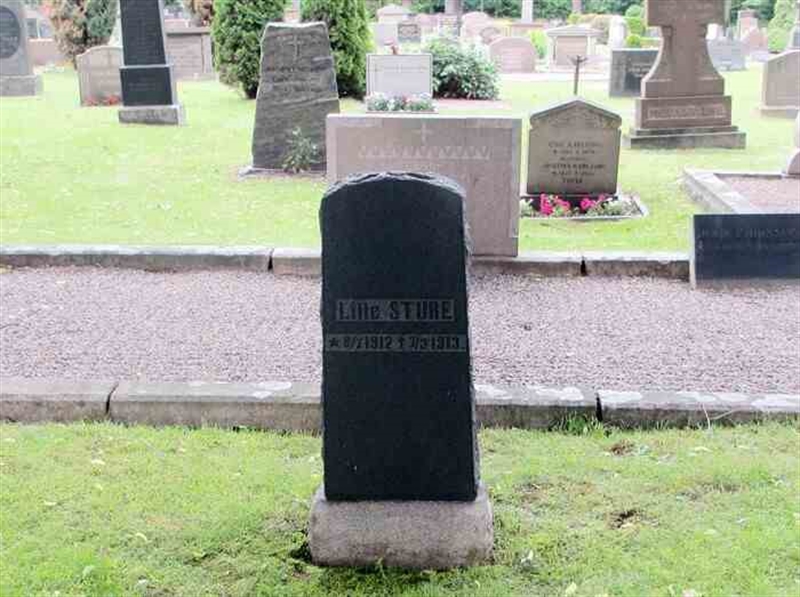 Grave number: SN B     4