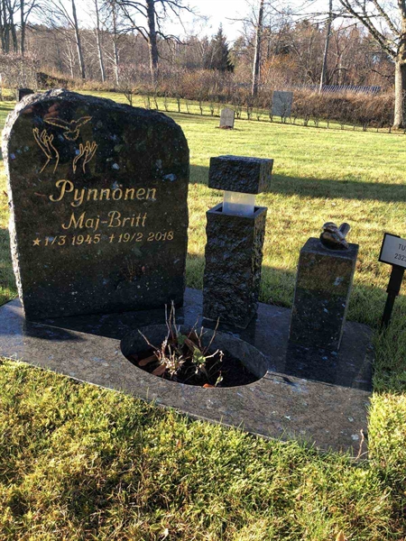 Grave number: TUR 2323