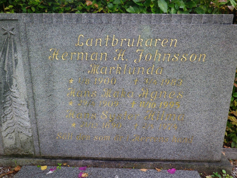 Grave number: OS N   287, 288, 289