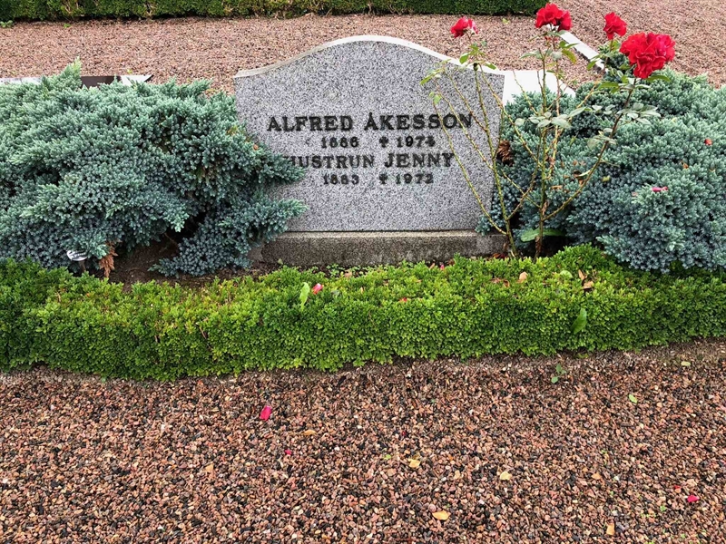 Grave number: Kå 30    26, 27