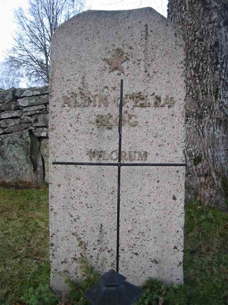 Grave number: KV E   10a-c