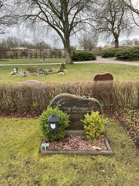 Grave number: SÖ R    74, 75