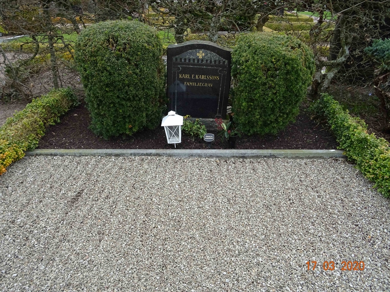Grave number: NK 3 EF     3, 4