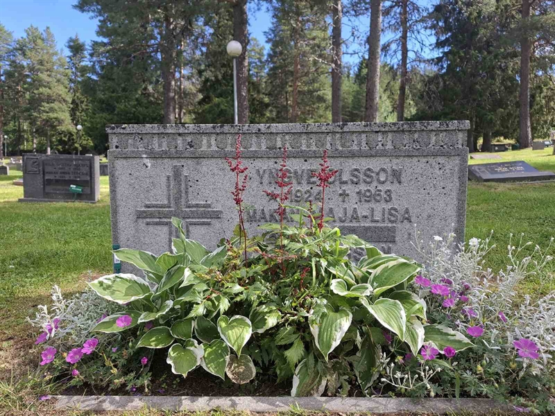 Grave number: 001 2   514