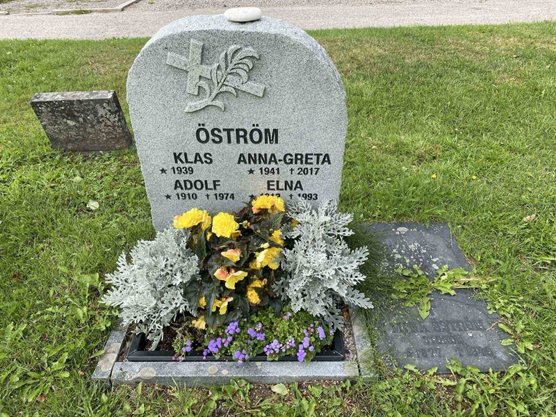 Grave number: 2 08 439