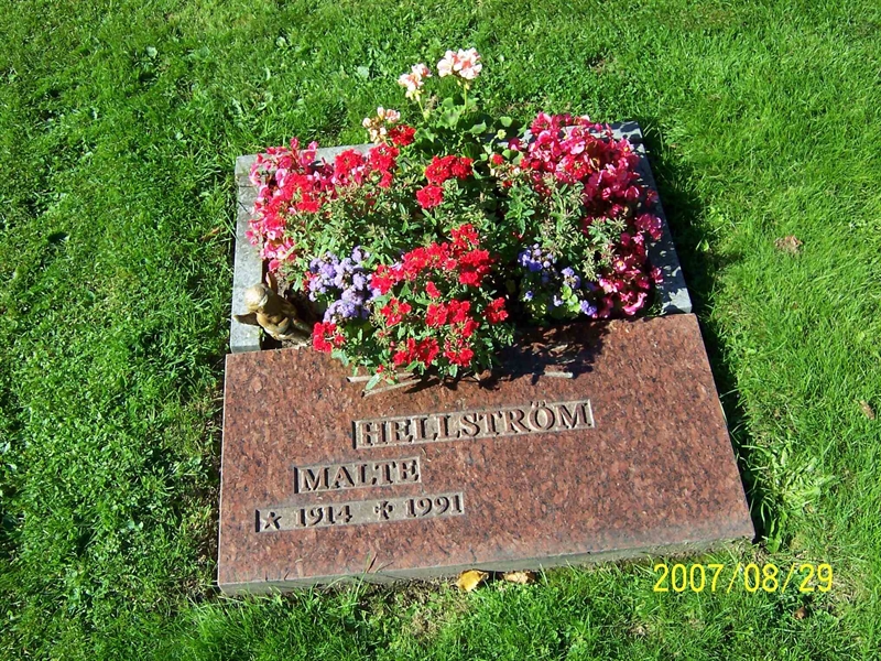 Grave number: 1 3 U1   166