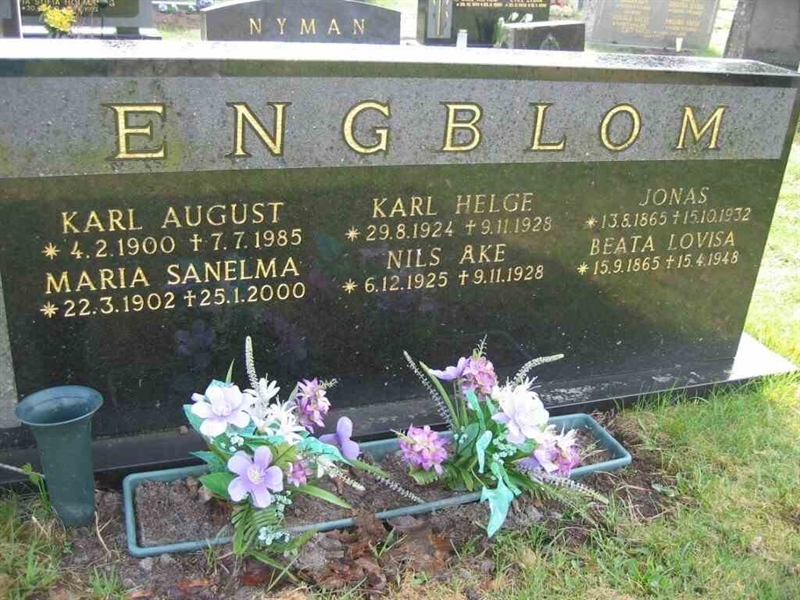 Grave number: 1 GC 05     45A,    45B,    45C