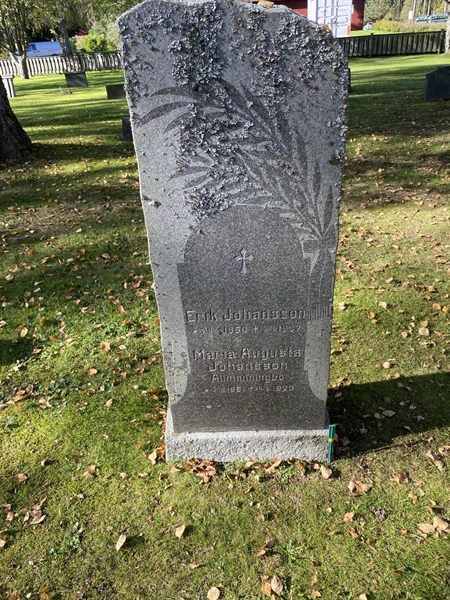 Grave number: 6 01 320, 321