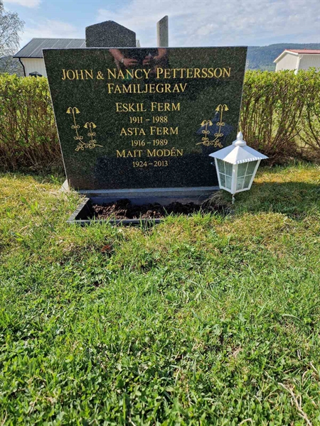 Grave number: 501 03 333-335