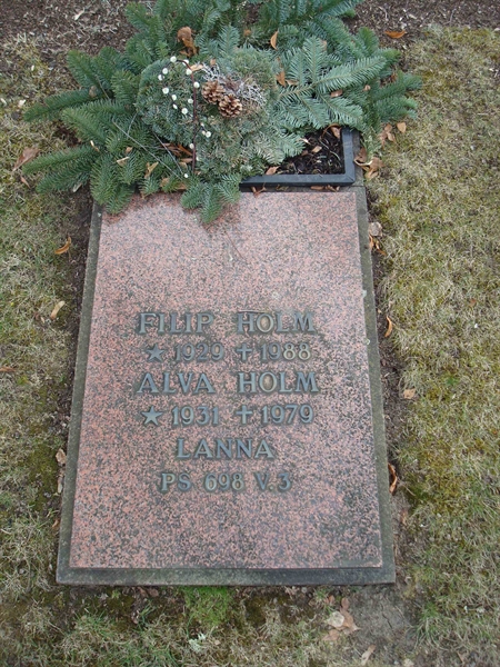 Grave number: KU 10    37, 38