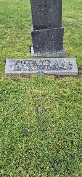 Gravnummer: KN 01   140