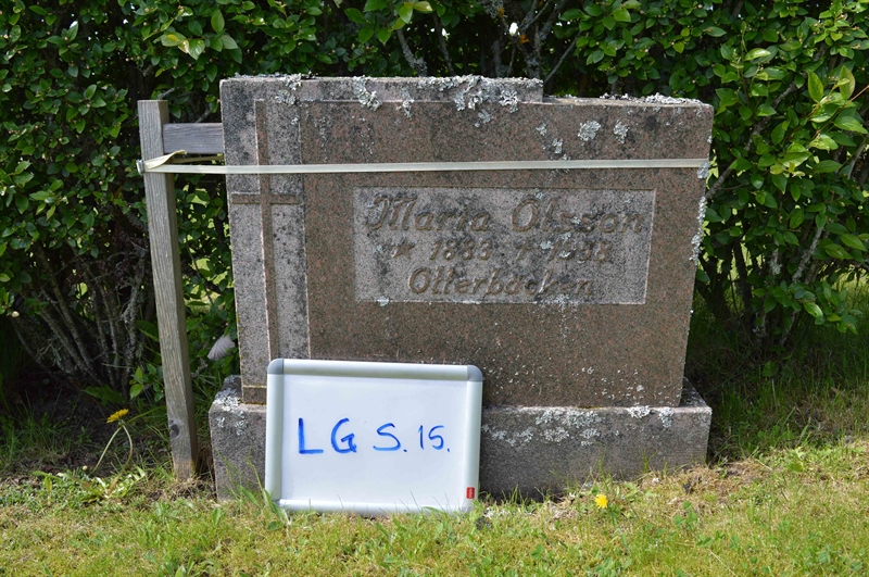 Grave number: LG S    15