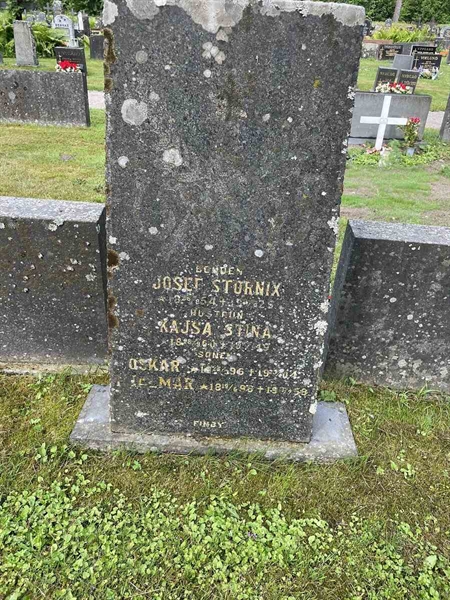 Gravnummer: N 4 3   396