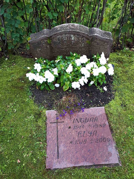 Gravnummer: NK F A    76