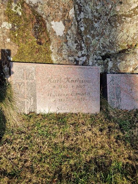 Grave number: SG 02 416, 417