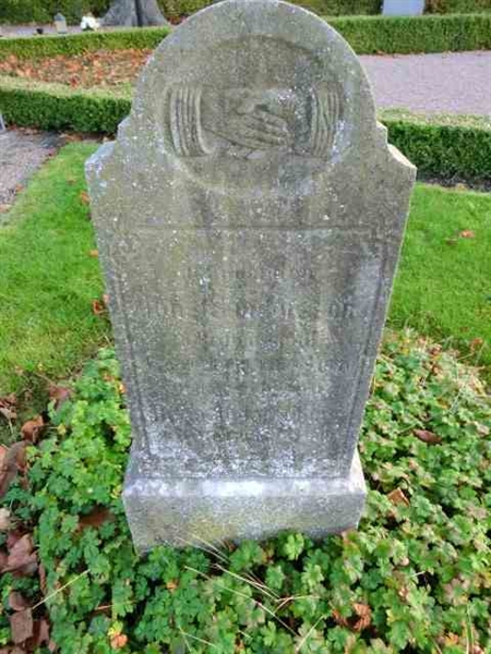Grave number: ÖK G 3    009