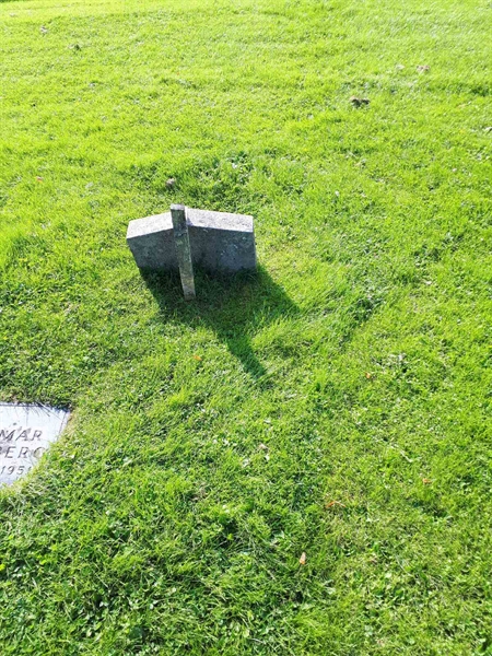 Gravnummer: NK A A   333