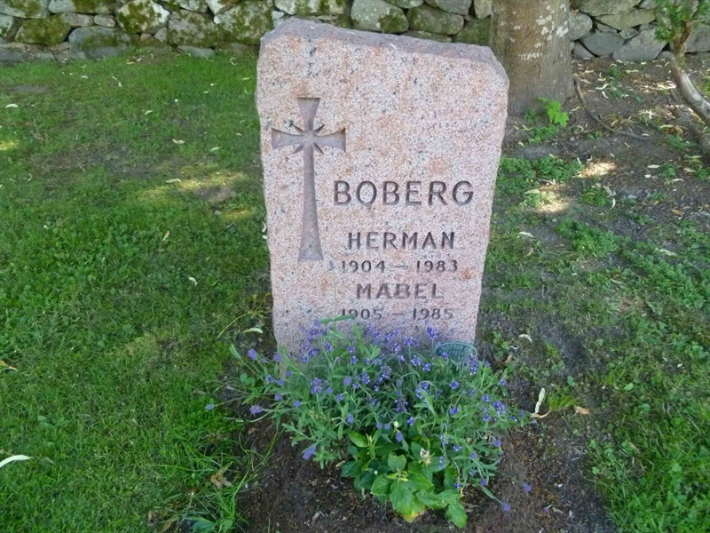 Grave number: ROG J   30, 31