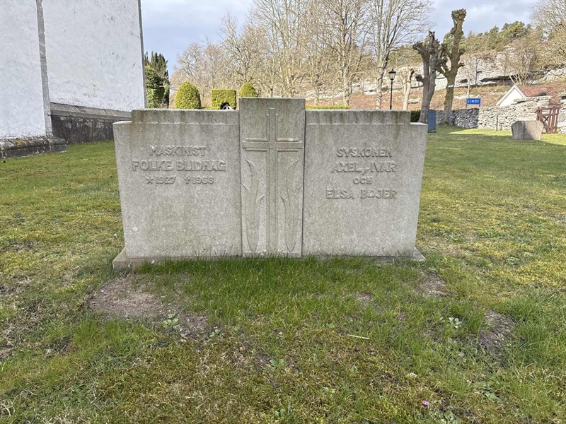Grave number: LI   298