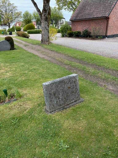 Grave number: SKF B   151