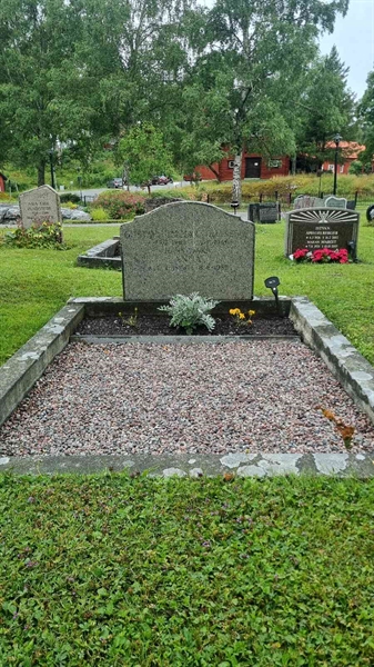 Grave number: 1 14    73