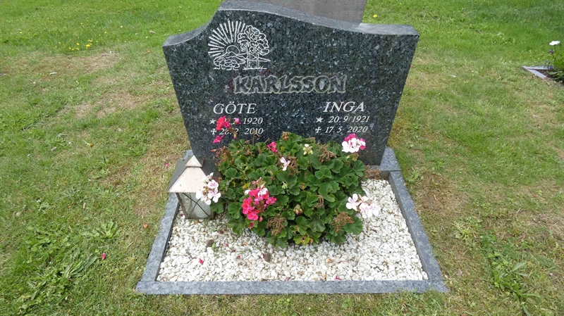 Grave number: SN M    35