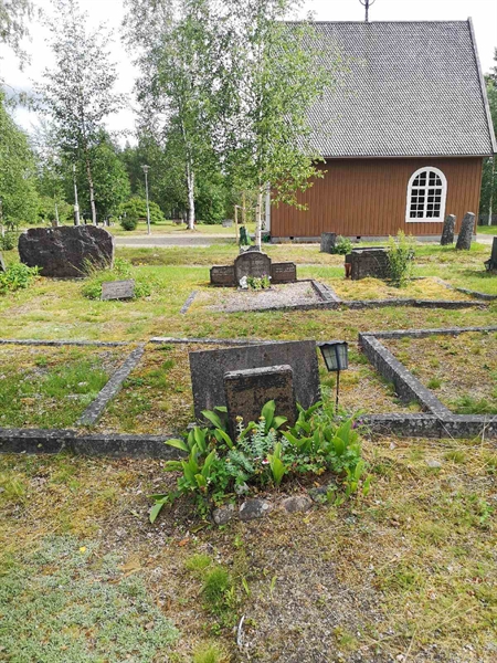 Grave number: SK L    75