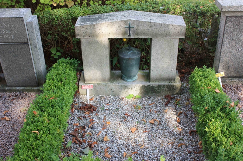 Grave number: Ö U01    25