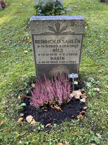 Hautatunnus: 1 H   370