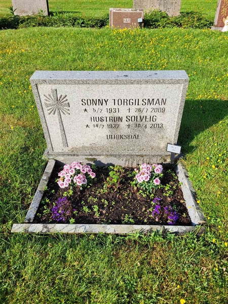 Grave number: kö 01 08   269