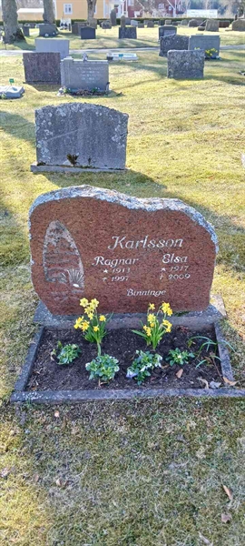 Gravnummer: 3 Nya F   115