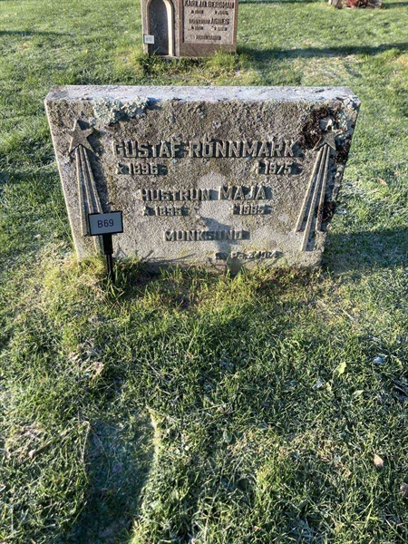 Grave number: 1 NB    69