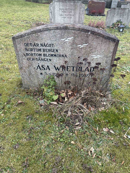 Grave number: LE 456