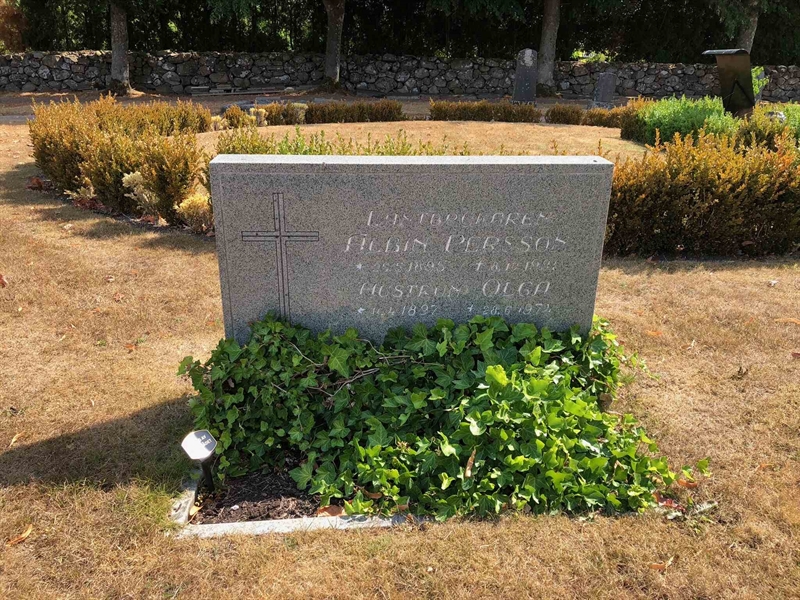 Grave number: Ko 03    51A, 51B