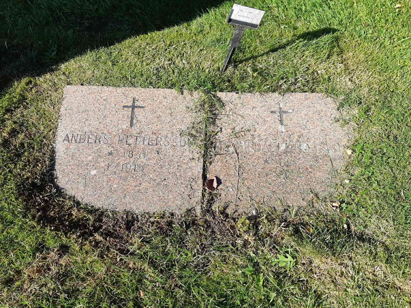 Grave number: Fr 7   847